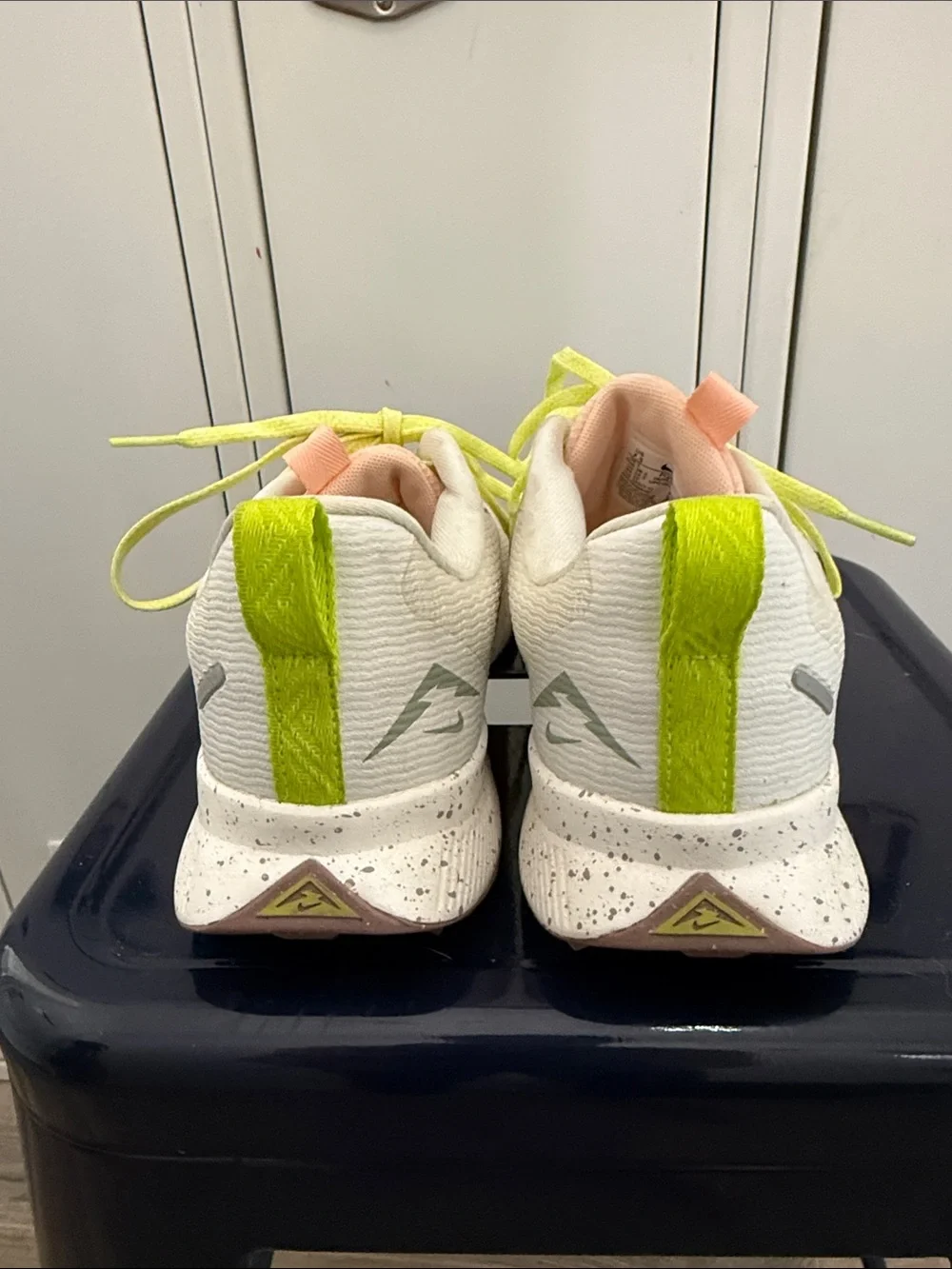 Nike Trail - Picture 3 of 4
